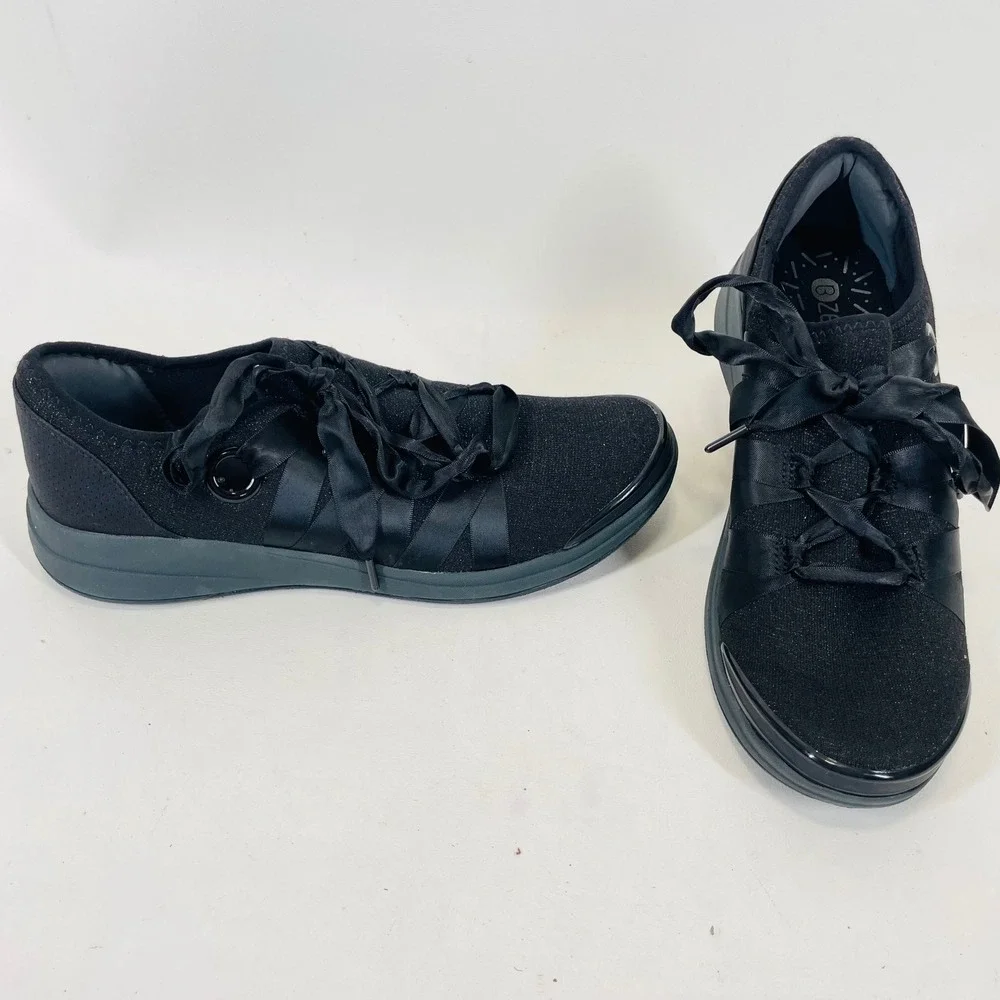 Bzees Inspire Black Shimmer Satin Ribbon Lace Up Sneakers Womens 9M Shoes